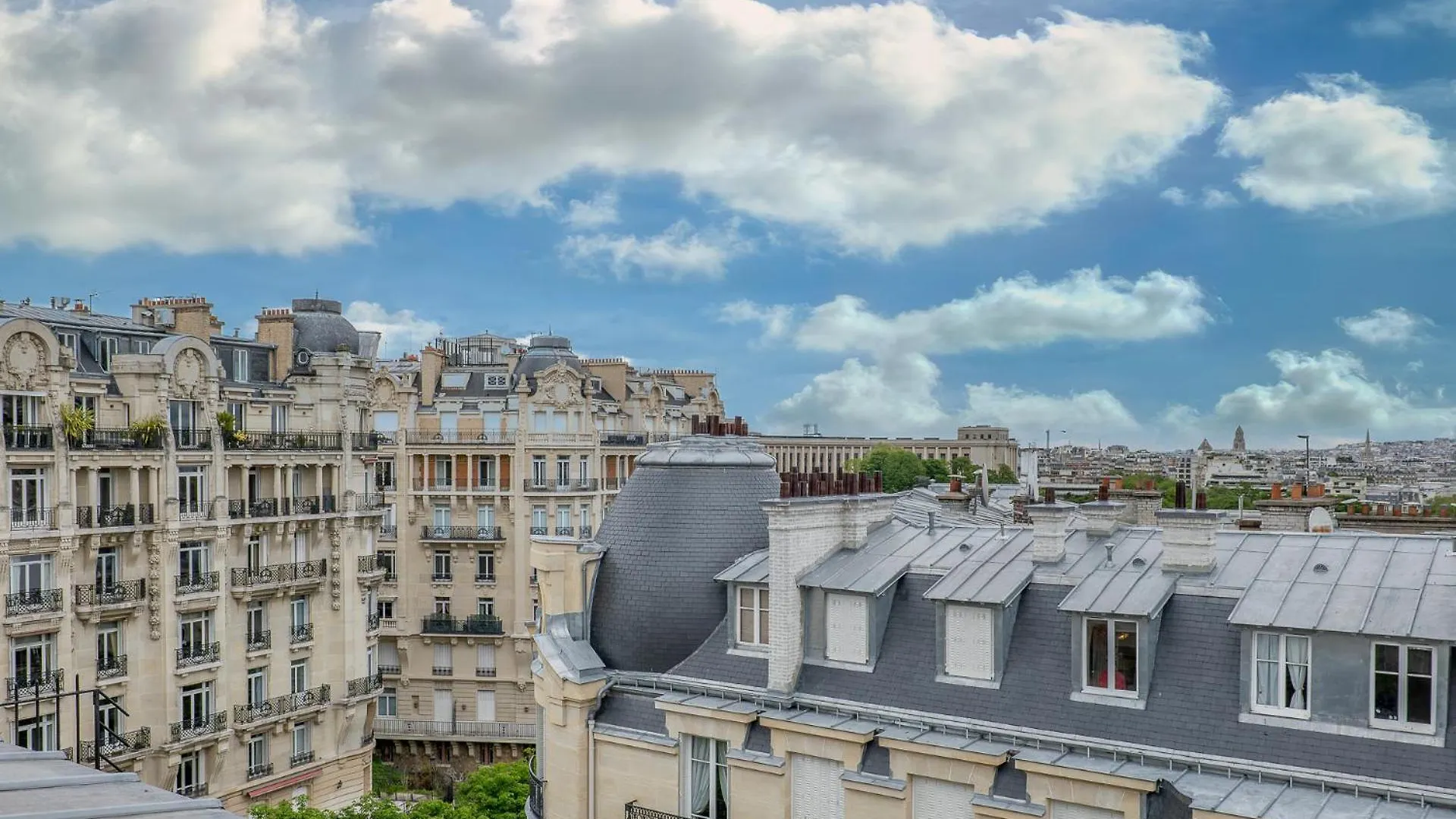 Goodguest-Trocadero Tour Eiffel Bail Mobilite Apartment Paris